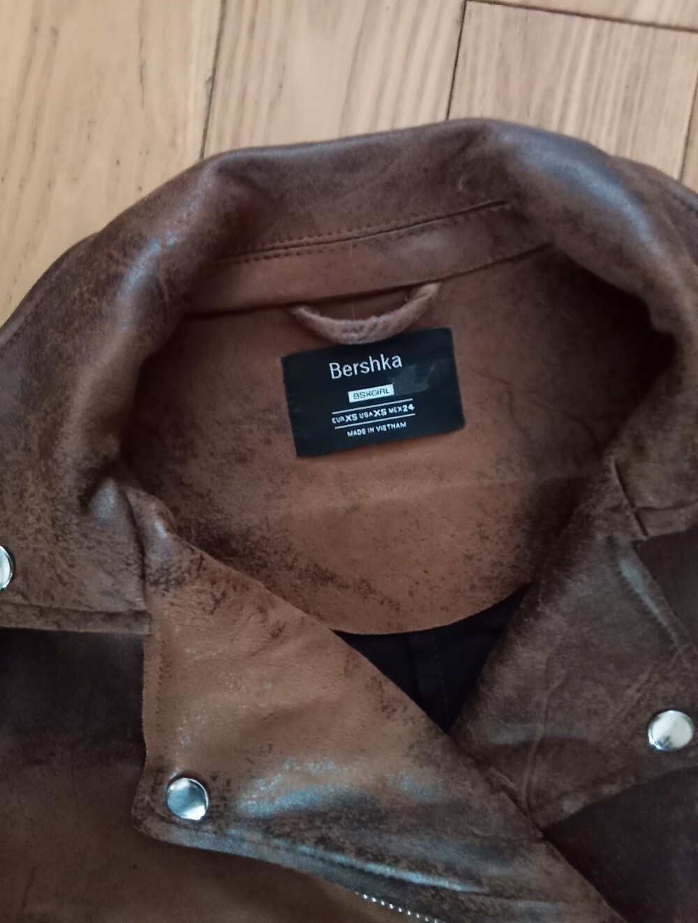 Cropped Motorcycle Jacket - Picture 2 of 5